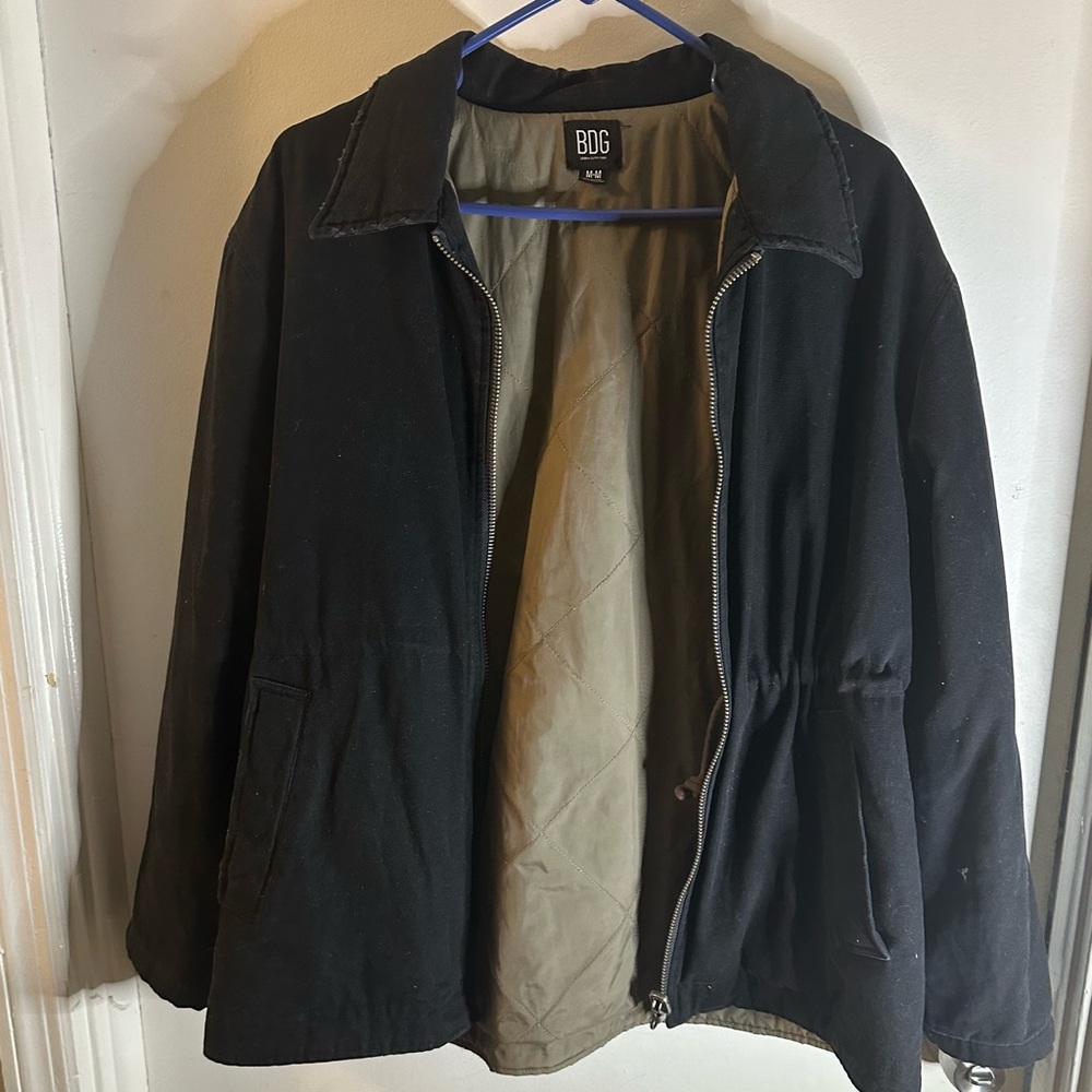 BDG URBAN OUTFITTERS NAVY WASHED COTTON JACKET SIZE
MEDIUM, 0B989286 GUC unisex